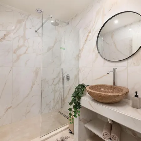 4 Bedroom Luxury - Sozoe Rhodes City